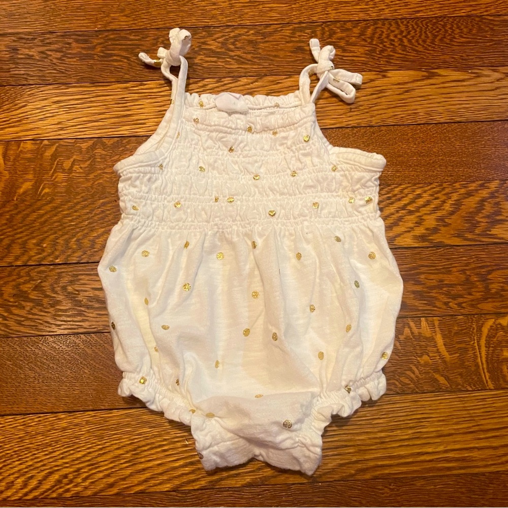 Baby GAP White & Gold Polka Dot Smocked Shorty Bubble Romper Size 6-12 Months